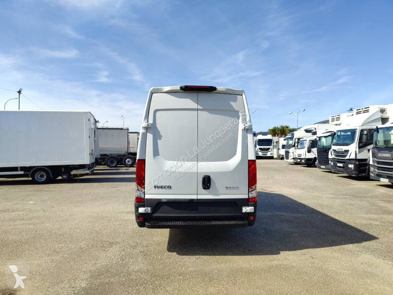 Furgoneta Iveco