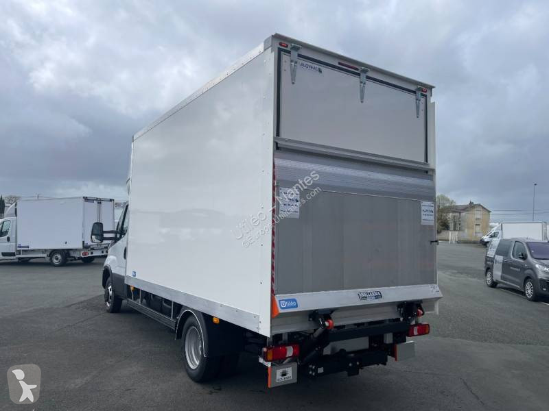 Furgoneta Iveco