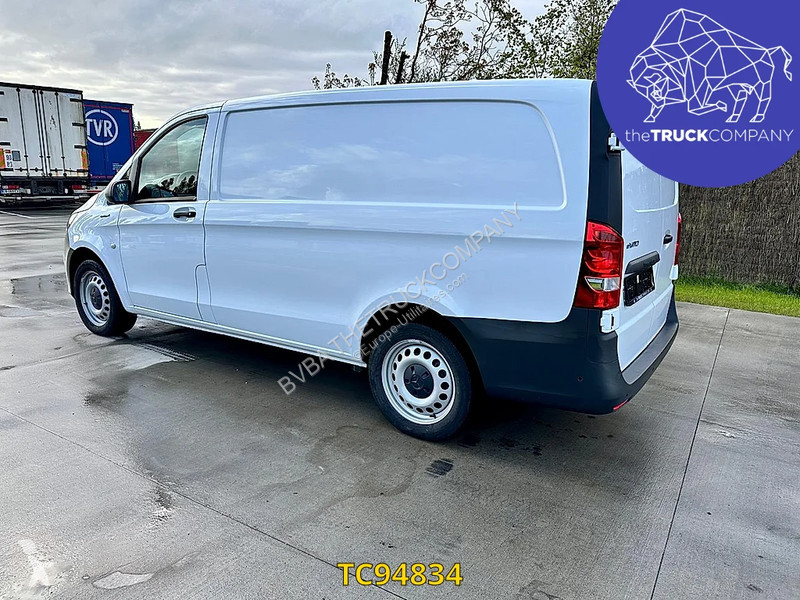 Véhicule utilitaire Mercedes 111 RANGE 150 KM e-