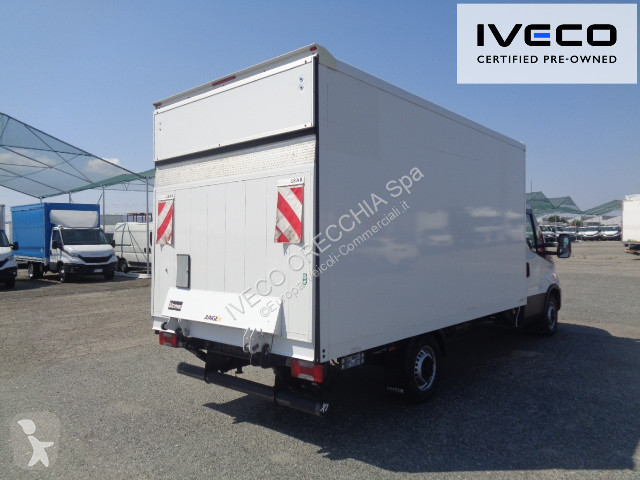 Veicolo commerciale Iveco DAILY 35S16 - 4100