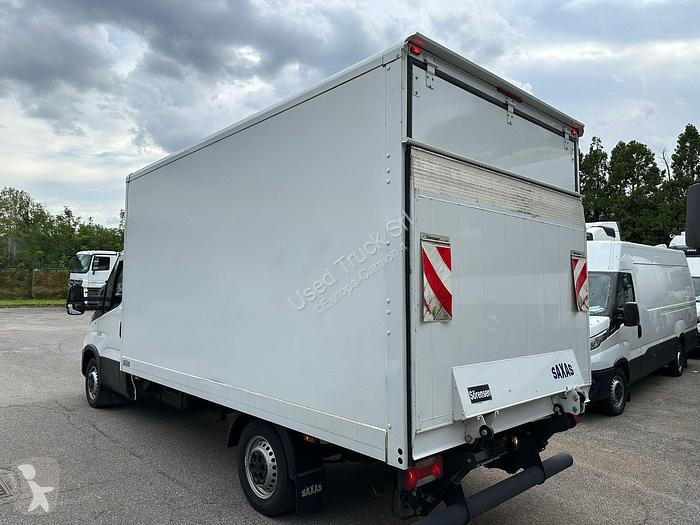 Veicolo commerciale Iveco  35S16