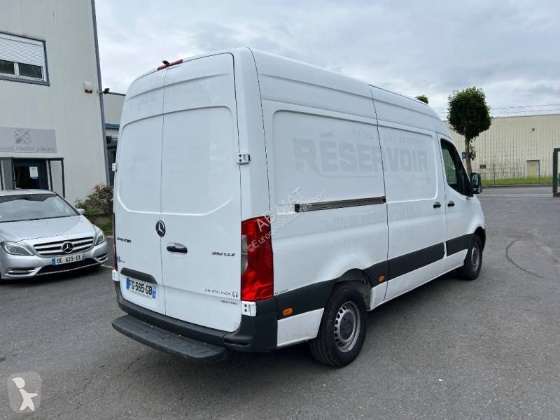 Véhicule utilitaire Mercedes
