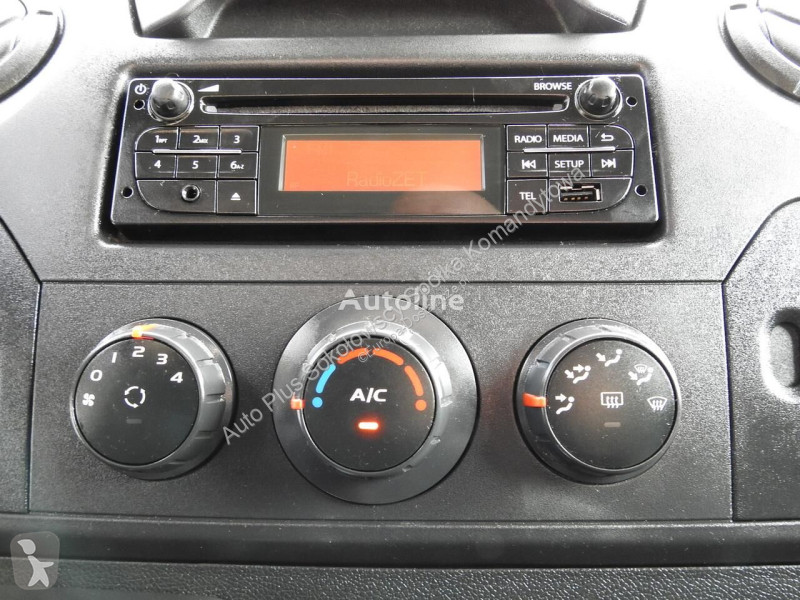 Autoutilitară Renault MASTER PLANDEKA 8 PALET...