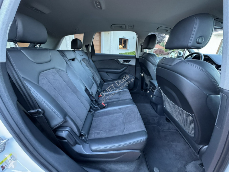 Véhicule utilitaire Audi Q7