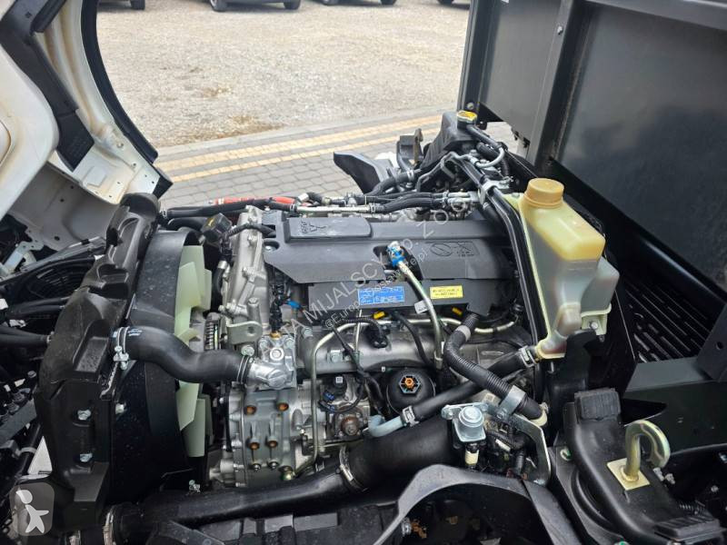 Véhicule utilitaire Mitsubishi Fuso