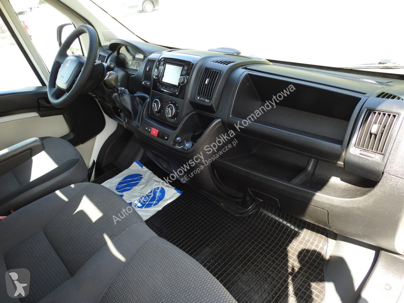 Samochód dostawczy Peugeot  BOXER