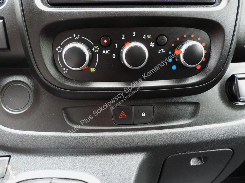 Véhicule utilitaire Renault  TRAFIC