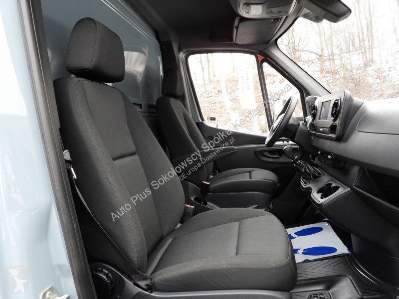 عربة نفعية Mercedes 23ASTER
