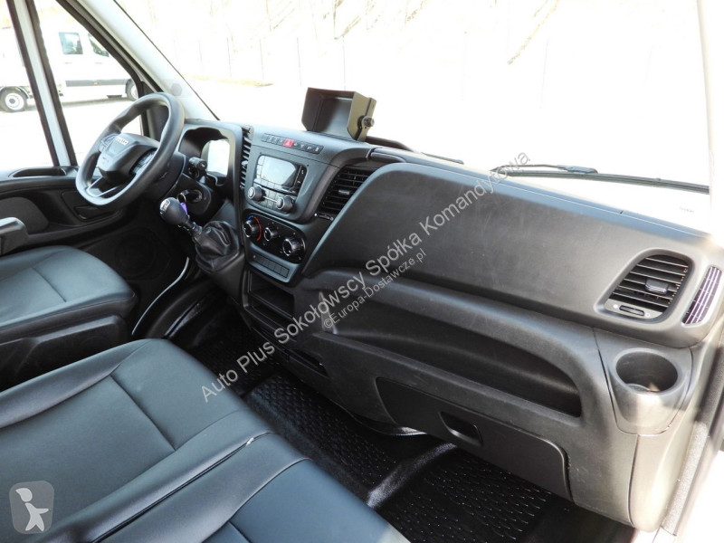 Furgoneta Iveco 35C14 DAILY