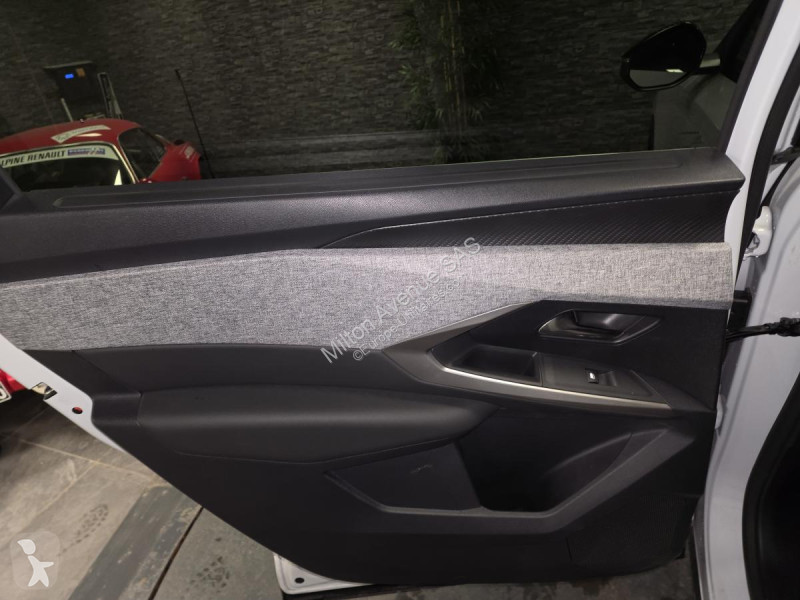 Peugeot 5008 1.2i Hybrid -136 - BV e-DCS6  III...