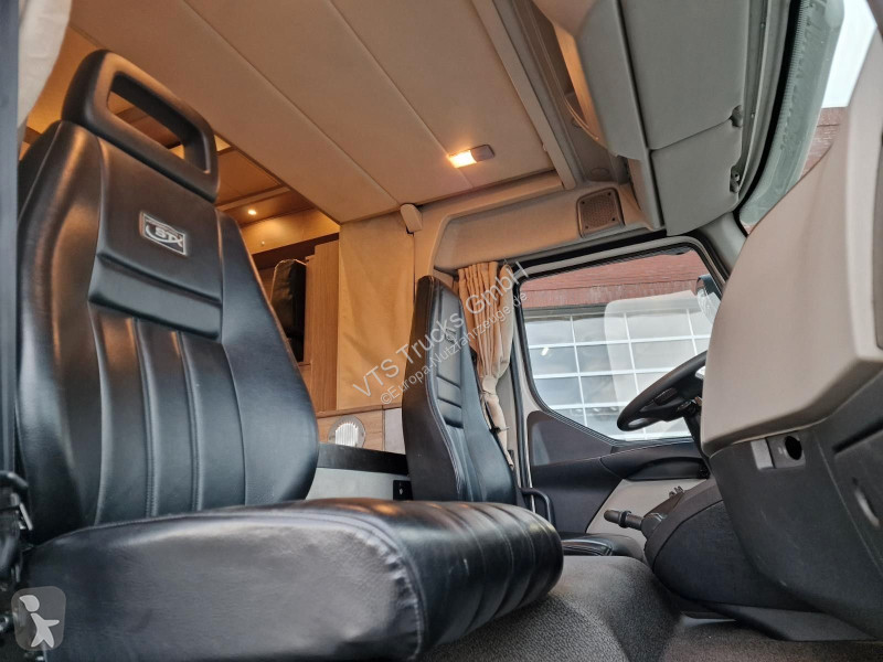 Véhicule utilitaire Volvo FL 290 STX BUFFL...