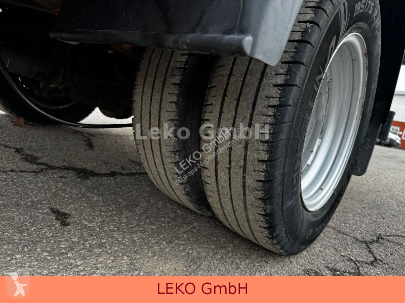 Samochód dostawczy Iveco 35C13