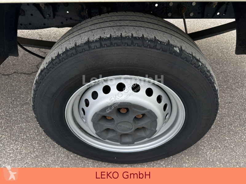 Furgoneta Iveco 35S12 Mit Carrier Xr 350