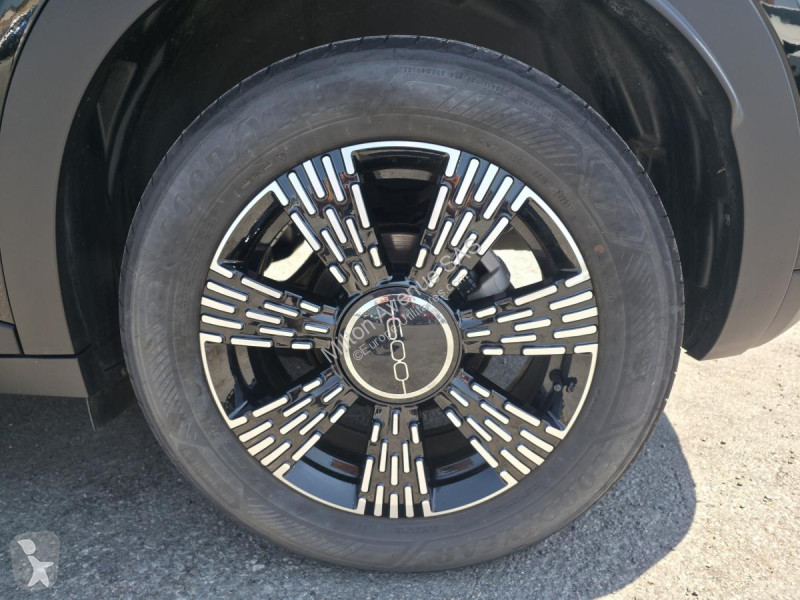 Samochód dostawczy Fiat FIAT 600 1.2 Hybrid -...