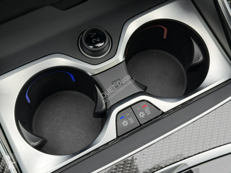 Samochód dostawczy BMW X6