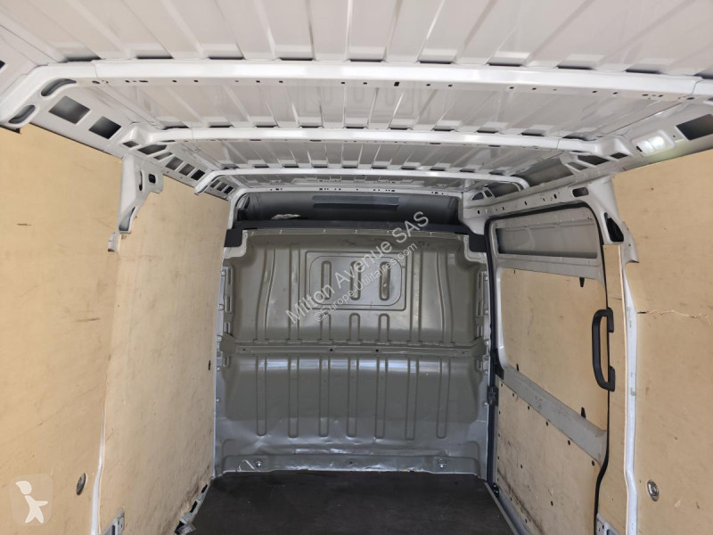 Véhicule utilitaire Fiat DUCATO Tôlé Business...