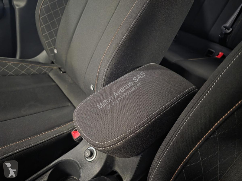 Véhicule utilitaire Skoda SCALA 1.0 TSI Evo -...