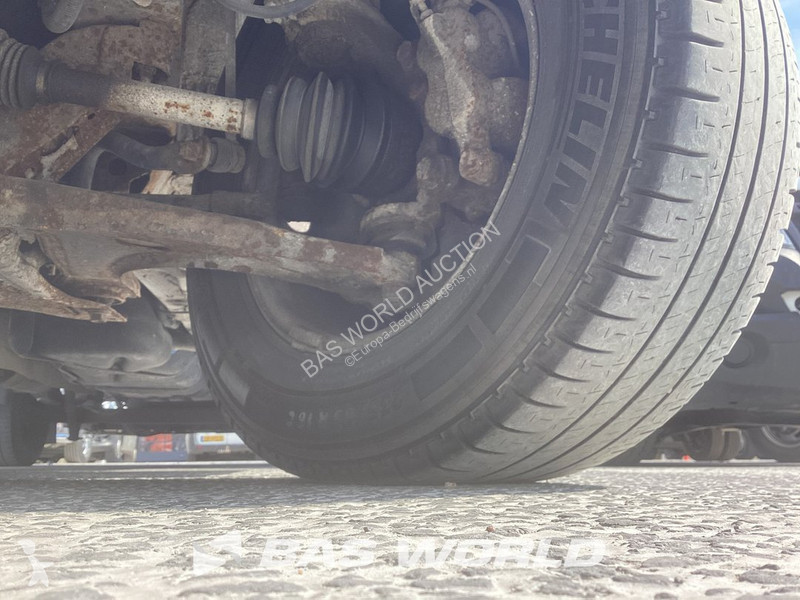 Лекотоварен автомобил Ford 155PK