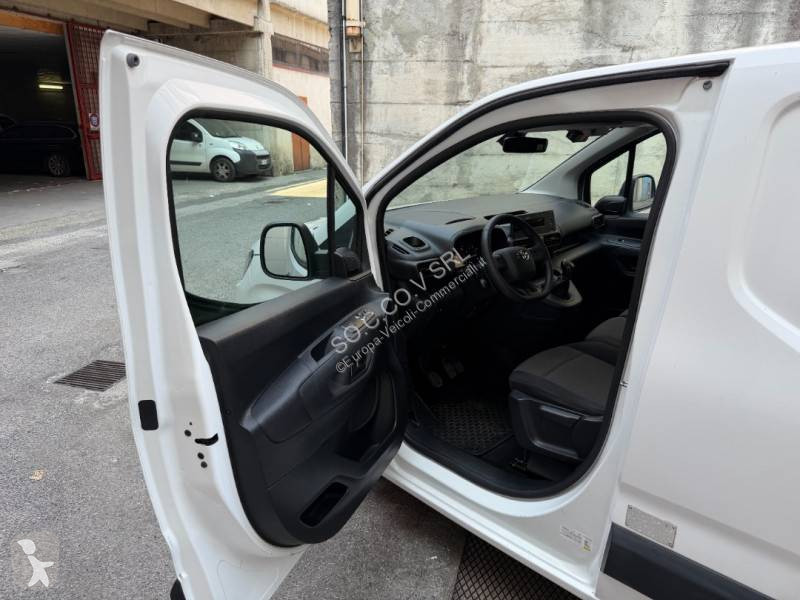 Furgoneta Toyota