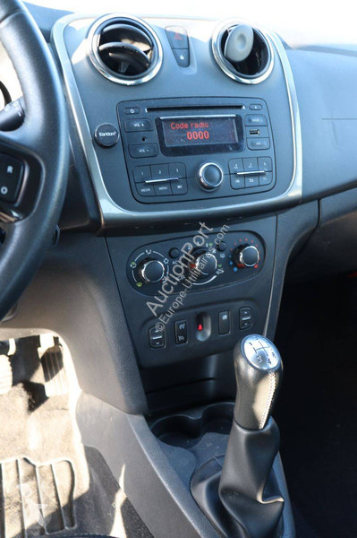 عربة نفعية Dacia