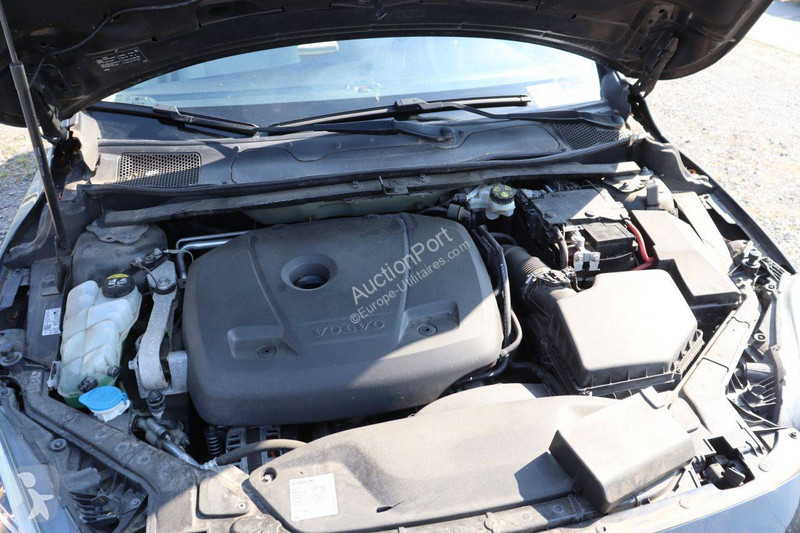 عربة نفعية Volvo