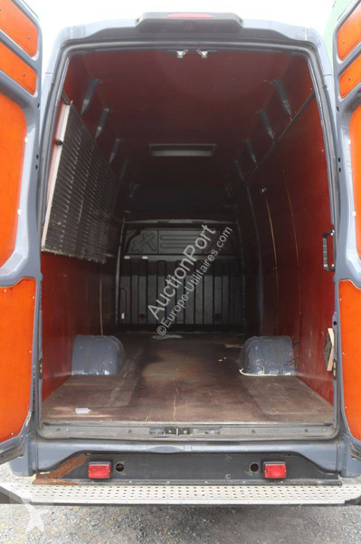 Furgoneta Iveco 70C18