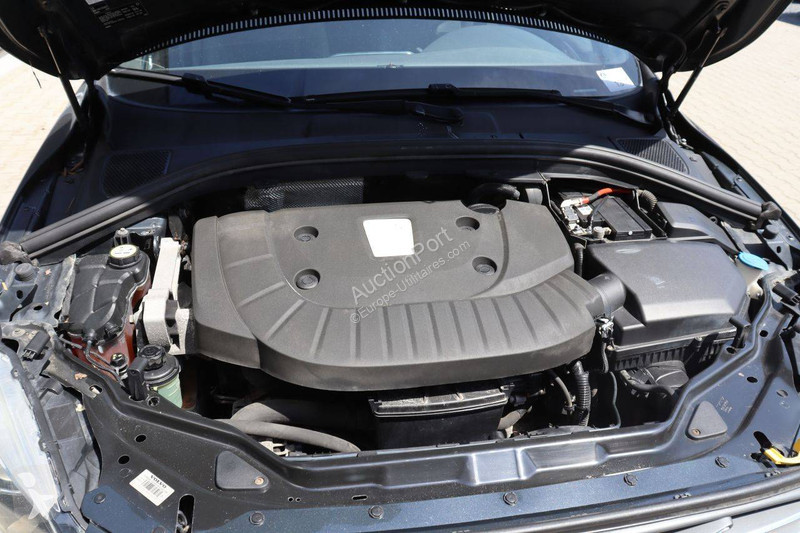 Samochód dostawczy Volvo D4 AWD