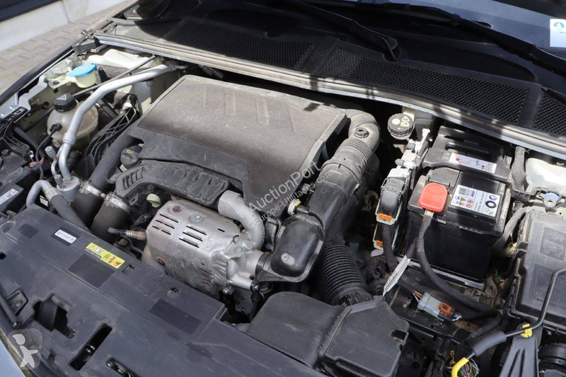 عربة نفعية Opel
