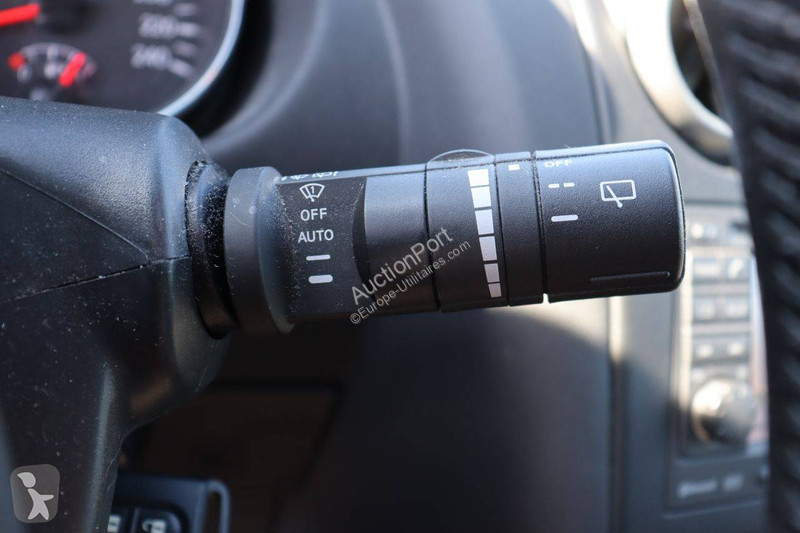 Samochód dostawczy Nissan acenta + navi QASHQAI