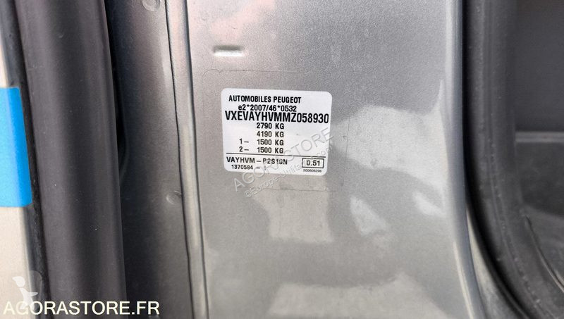 Véhicule utilitaire Opel ZAFIRA
