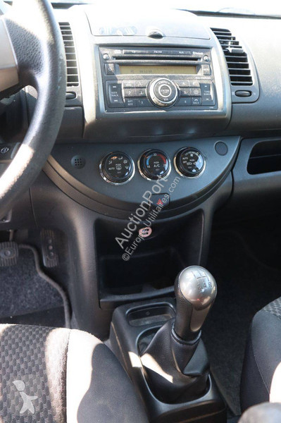 Furgoneta Nissan