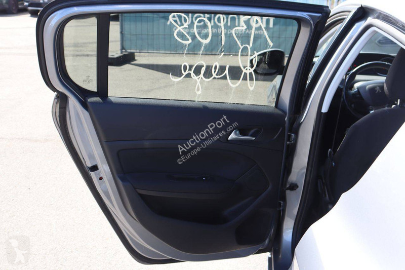 Véhicule utilitaire Peugeot