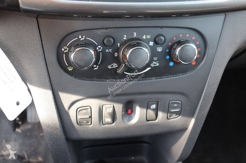 Véhicule utilitaire Dacia