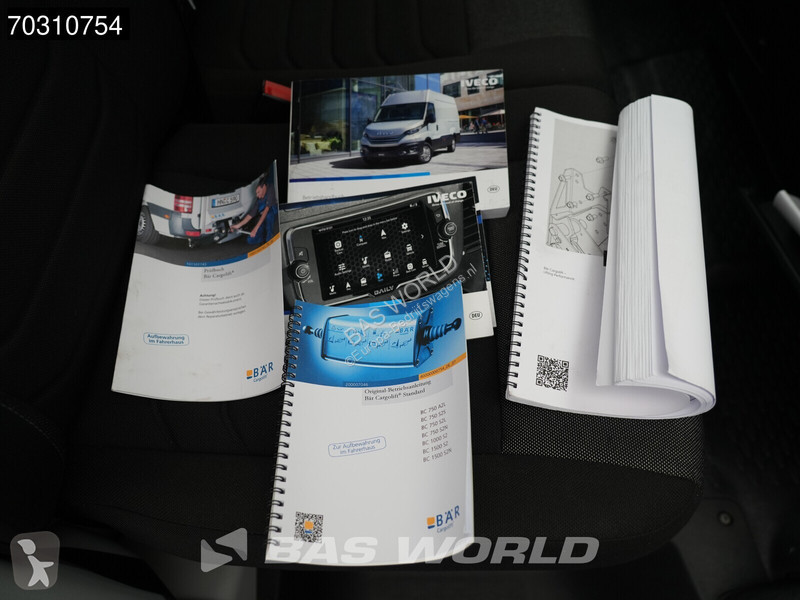 Furgoneta Iveco 35S16 Ladebordwand Automatik...