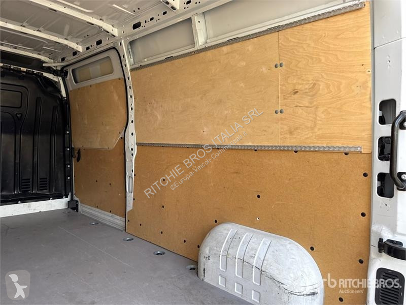 Furgoneta Renault 2.3DCI