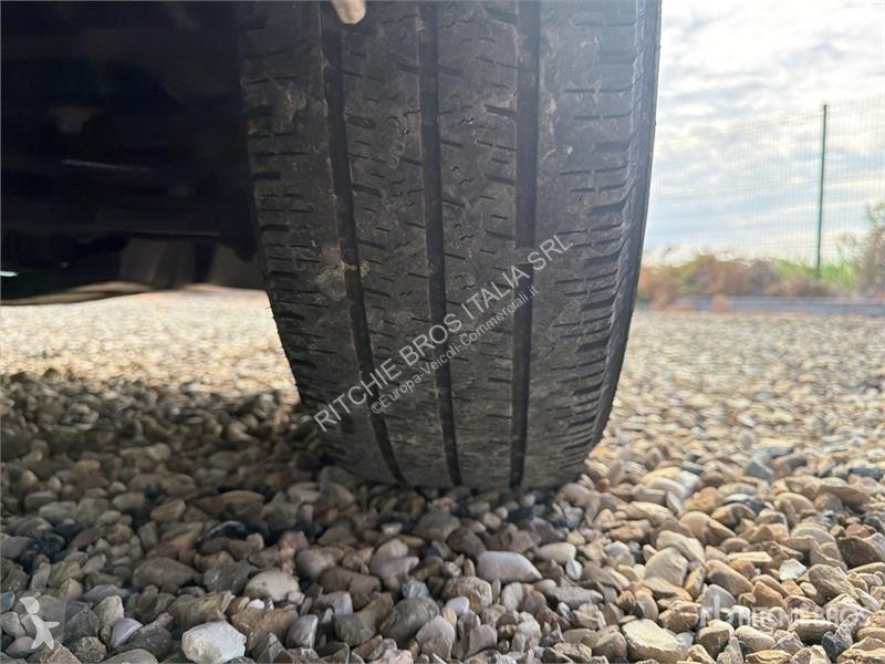 Véhicule utilitaire Opel 2.2