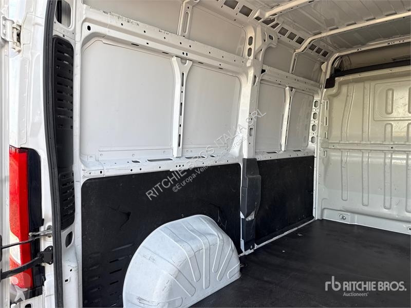 Комерційні автомобілі Fiat 2.2 Mjet