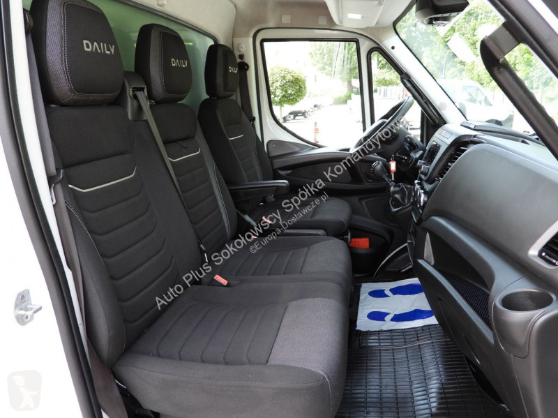 Лекотоварен автомобил Iveco 35C16 DAILY