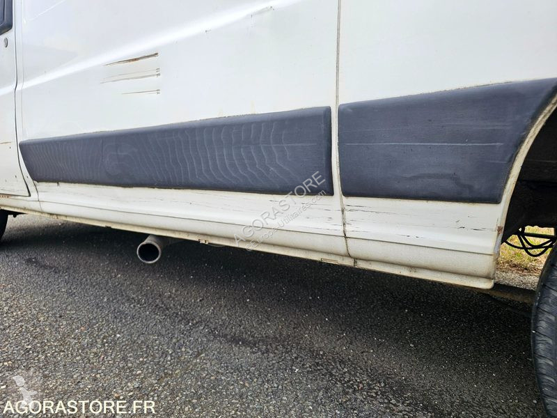 Лекотоварен автомобил Peugeot
