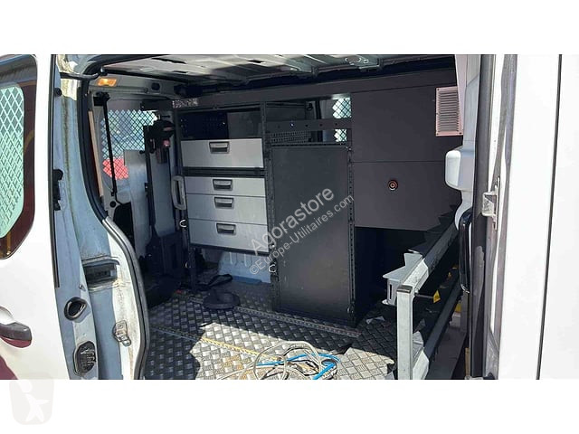 Лекотоварен автомобил Renault TRAFIC