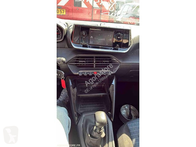 Коммерческий автомобиль