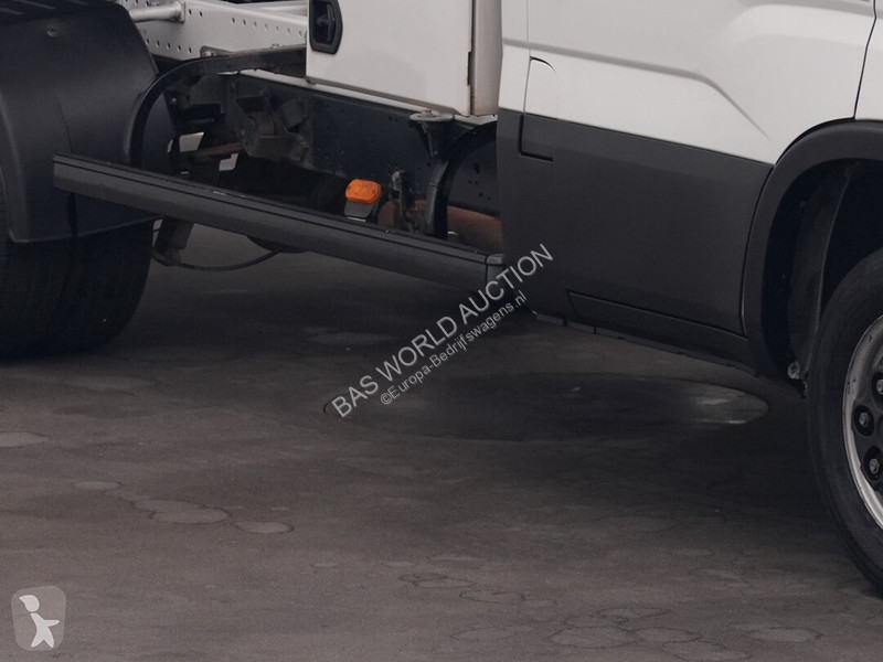 Furgoneta Iveco 35C16