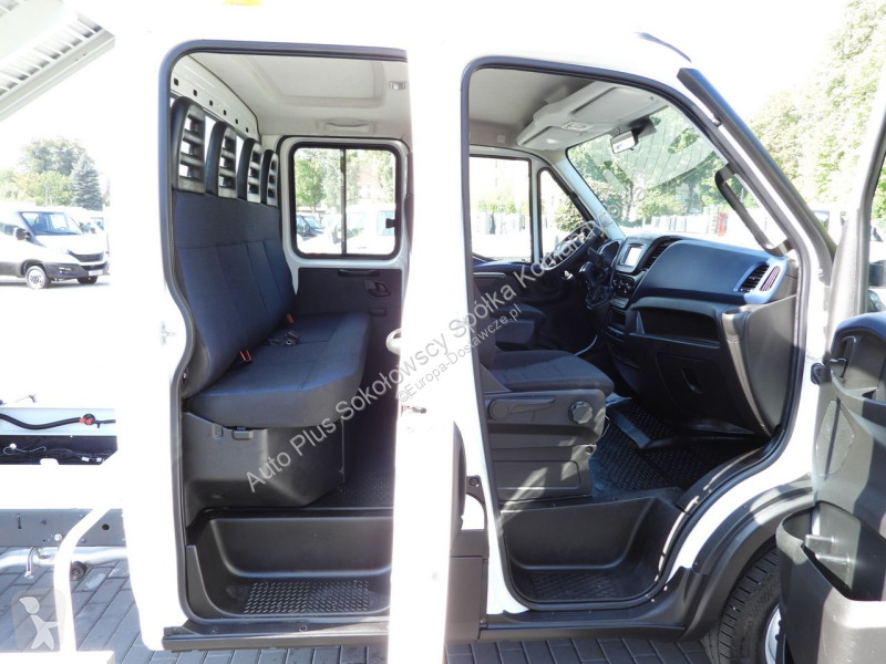 Veículo utilitário Iveco 35S14 DAILY