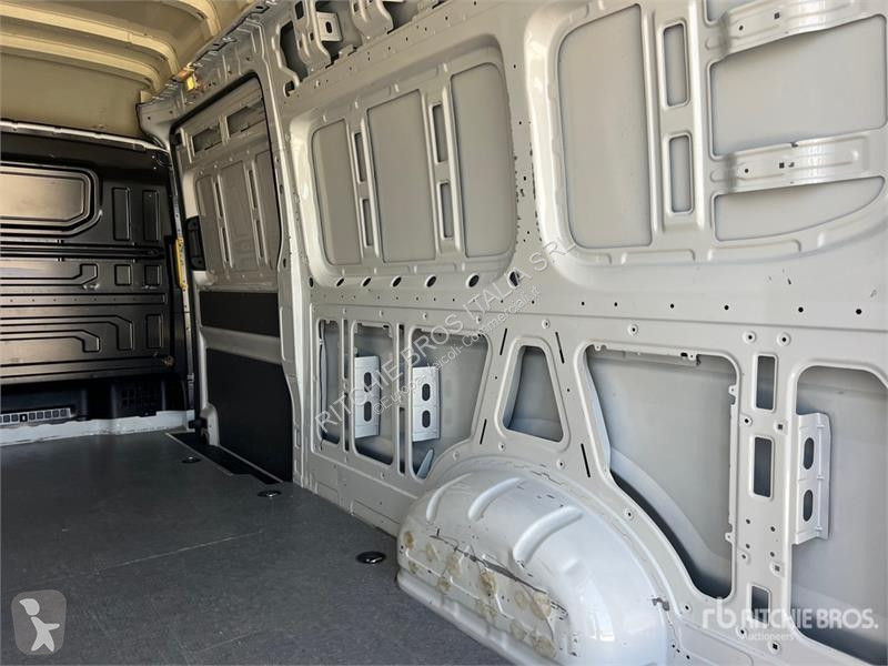 Veículo utilitário Volkswagen Cargo Van
