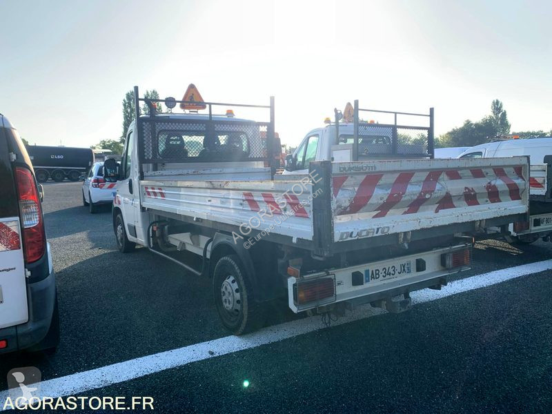 Véhicule utilitaire Fiat DUCATO