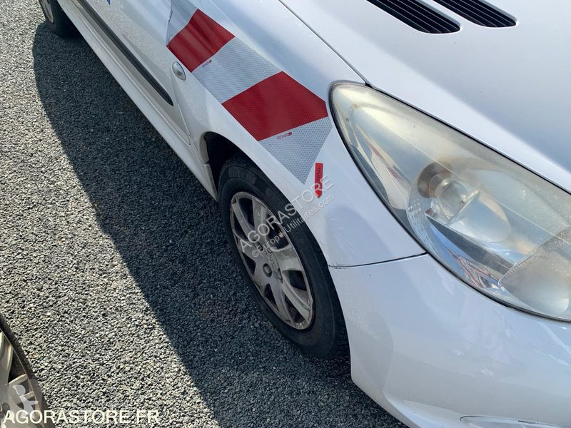Véhicule utilitaire Peugeot 206