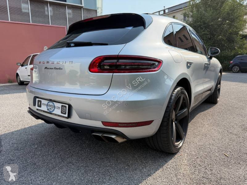 Véhicule utilitaire Porsche
