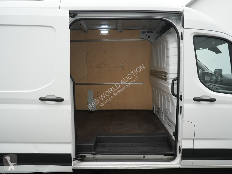 Véhicule utilitaire Maxus 9 9