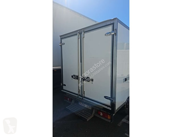 Véhicule utilitaire Renault TRAFIC