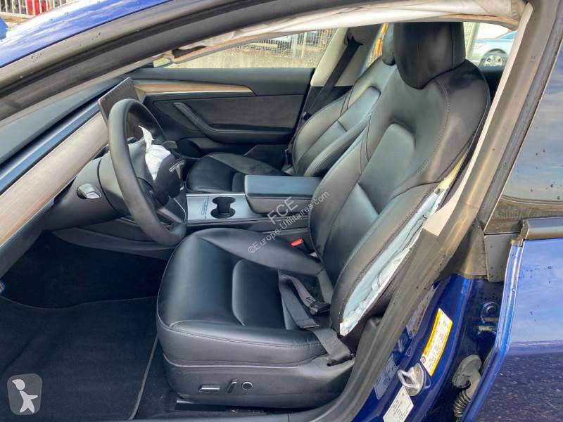 Véhicule utilitaire Tesla